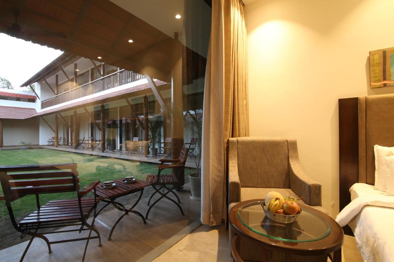 Kwality'S Motel Shiraz Bhopal Esterno foto